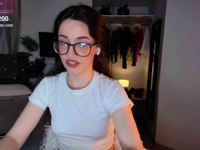 LisaSemily webcam