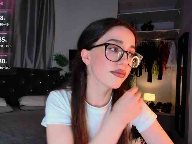 LisaSemily webcam