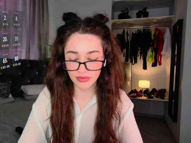 LisaSemily webcam