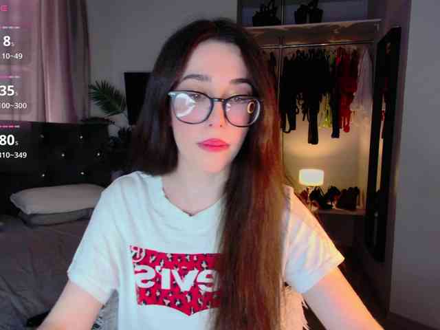 LisaSemily webcam