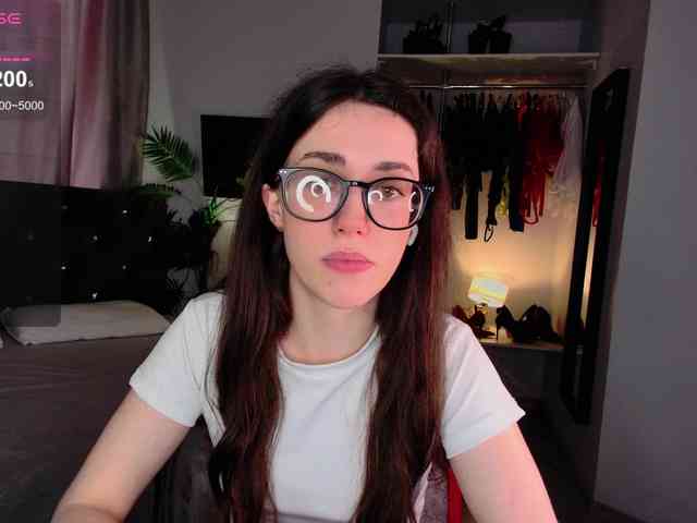 LisaSemily webcam