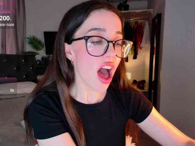 LisaSemily webcam