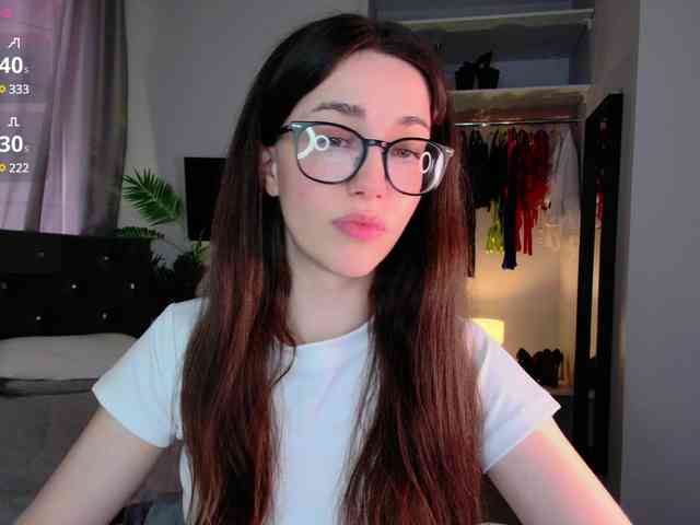 LisaSemily webcam