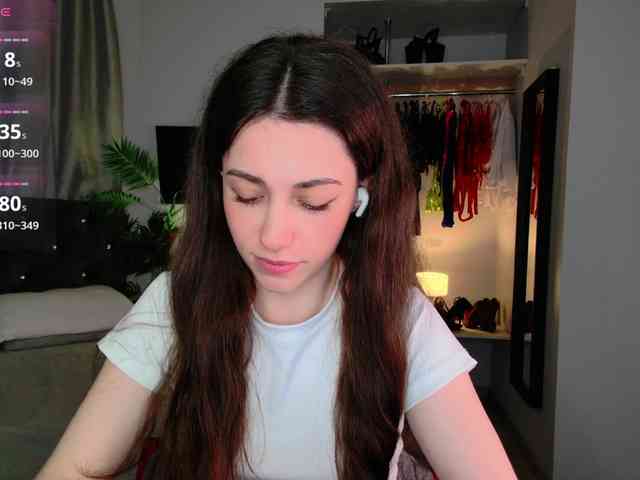 LisaSemily webcam