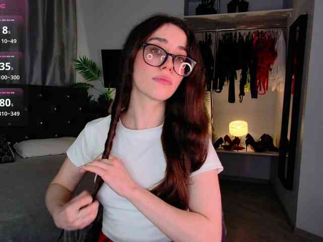LisaSemily webcam