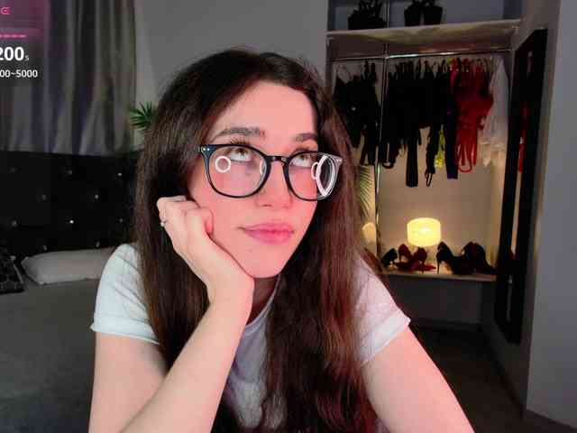 LisaSemily webcam