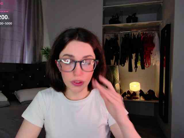 LisaSemily webcam