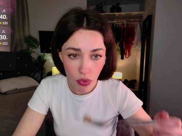 LisaSemily webcam
