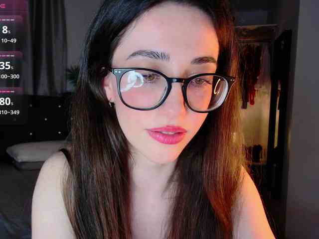 striptease nude LisaSemily