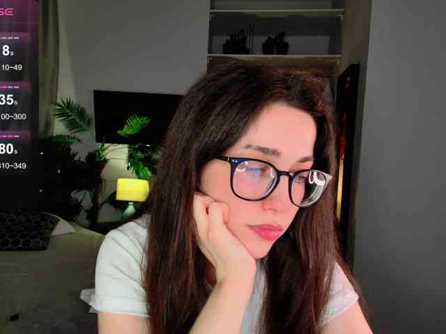 live sex webcam LisaSemily