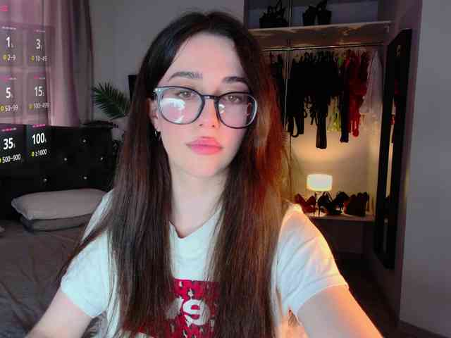 LisaSemily webcam