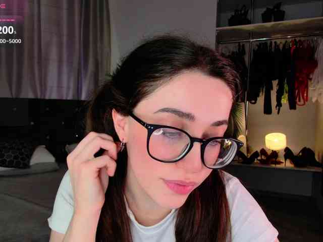 LisaSemily webcam