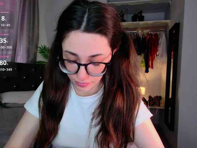 LisaSemily webcam