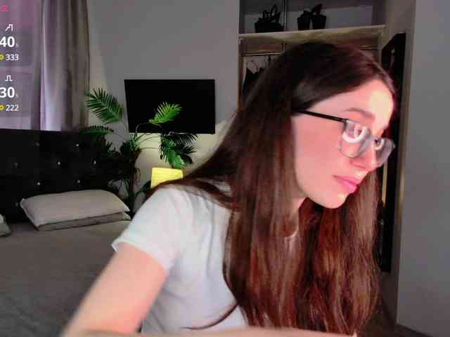 LisaSemily webcam
