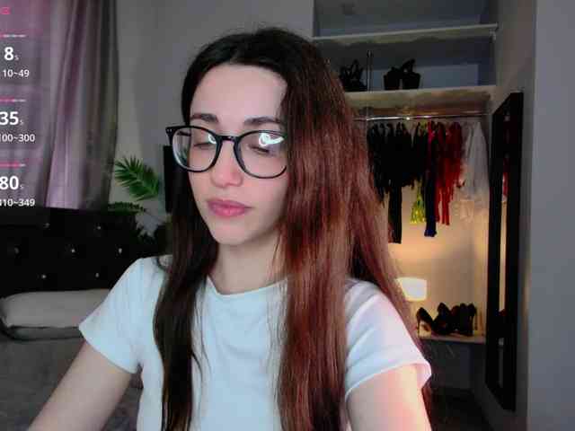 LisaSemily webcam