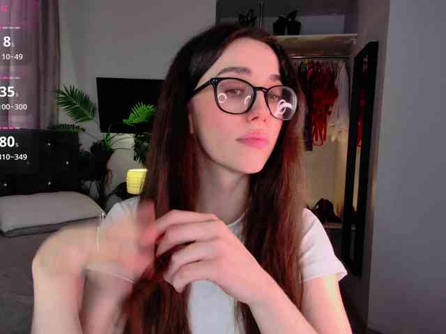 LisaSemily webcam