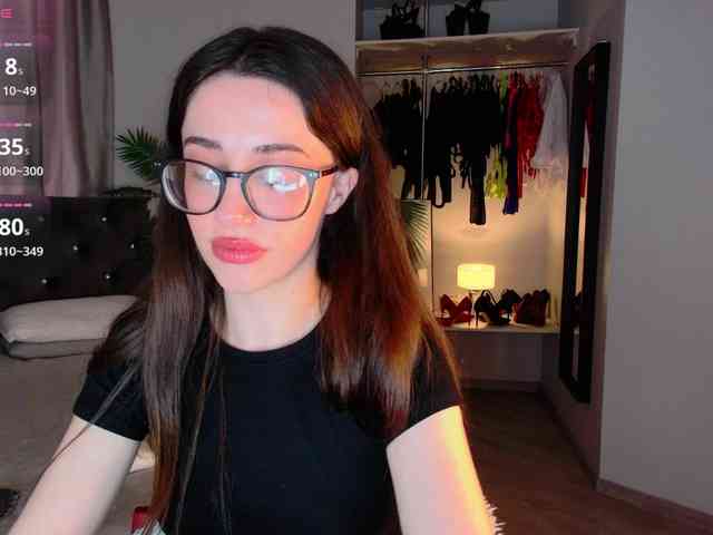 sex chat LisaSemily