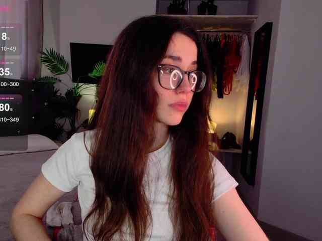 LisaSemily webcam