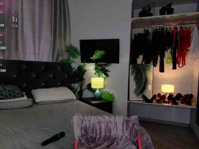 LisaSemily webcam