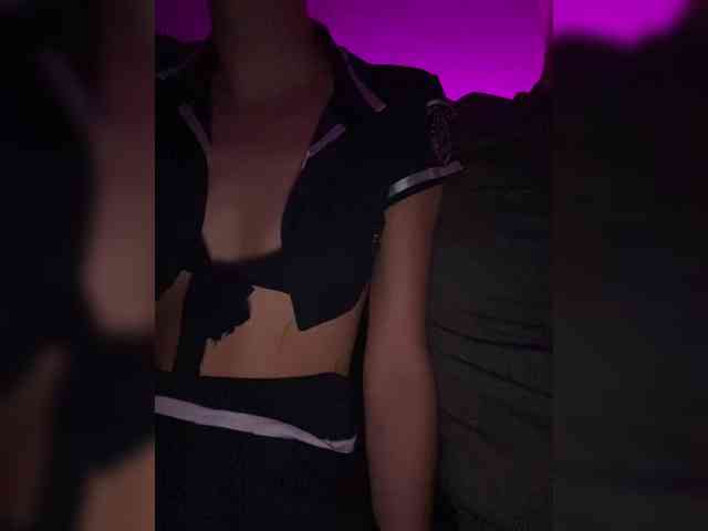 Sweetass13 Live Webcam on BongaCams