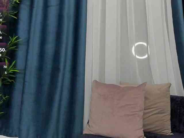 KristenRedd webcam