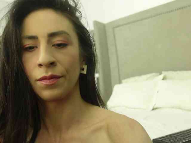 SeductiveAmmy webcam