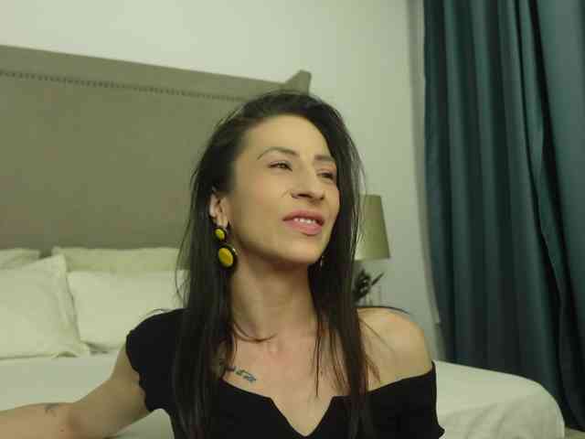 SeductiveAmmy webcam
