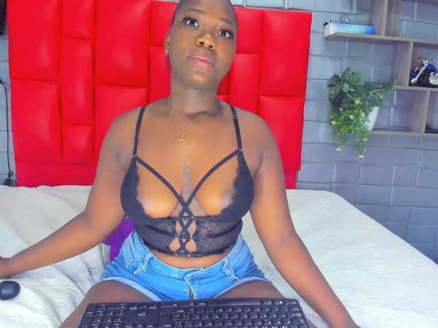 taylorr-evans's BongaCams show and profile