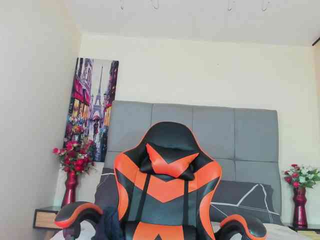 elena-hall webcam