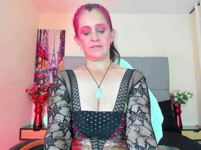 elena-hall webcam