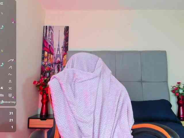 elena-hall webcam