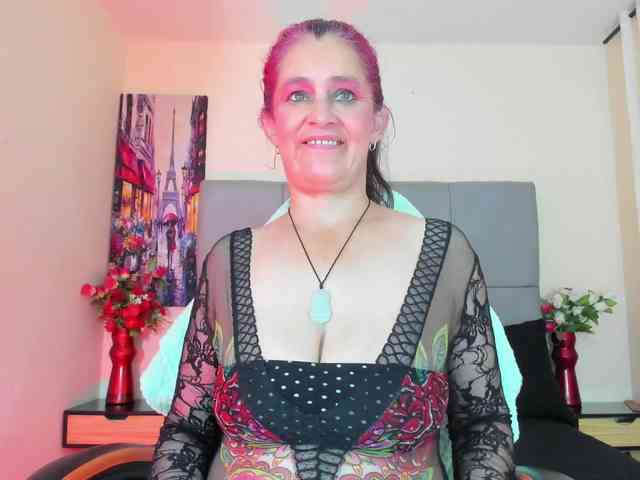 elena-hall webcam