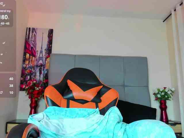 elena-hall webcam