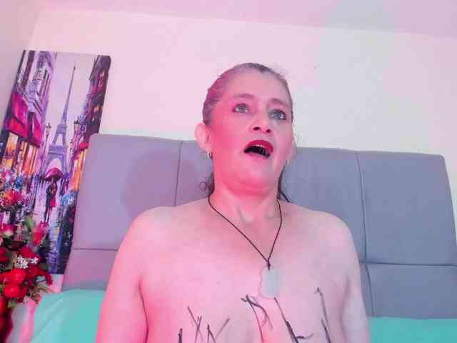 elena-hall webcam