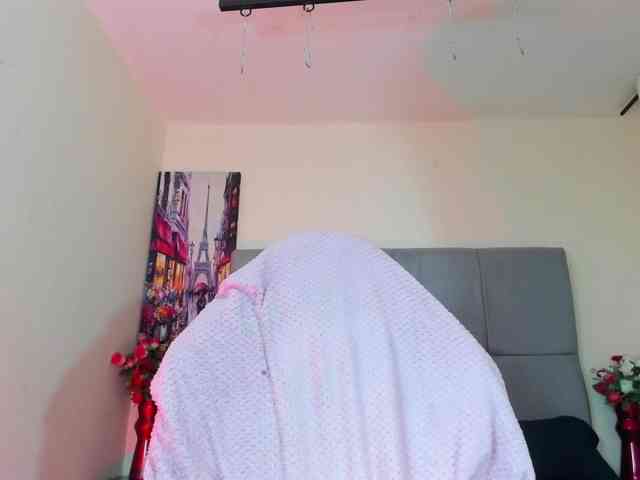 elena-hall webcam
