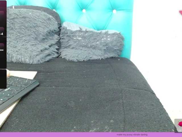  melyzzaqueen chat room