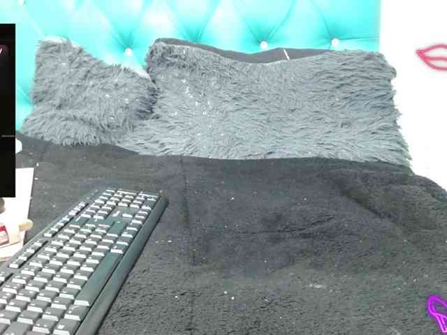 live cam chat Melyzzaqueen