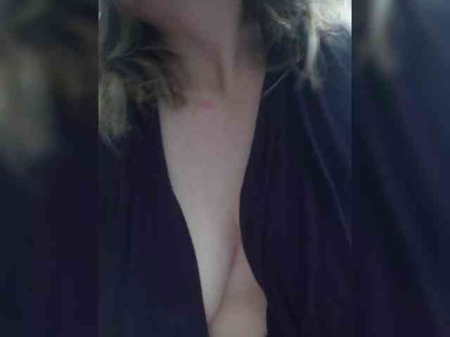 LunaKate webcam