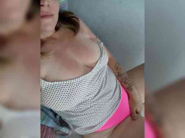 LunaKate webcam
