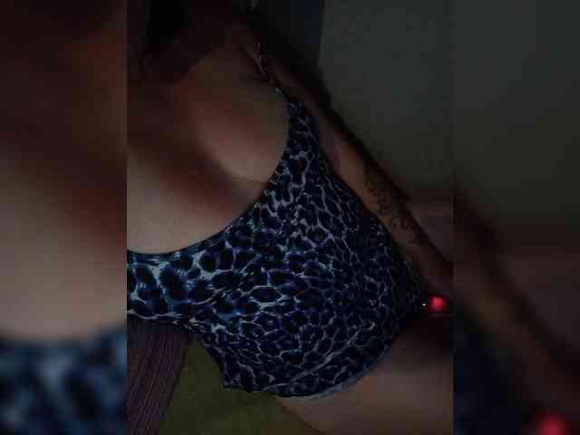 LunaKate webcam