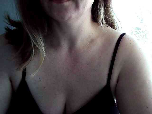 LunaKate webcam