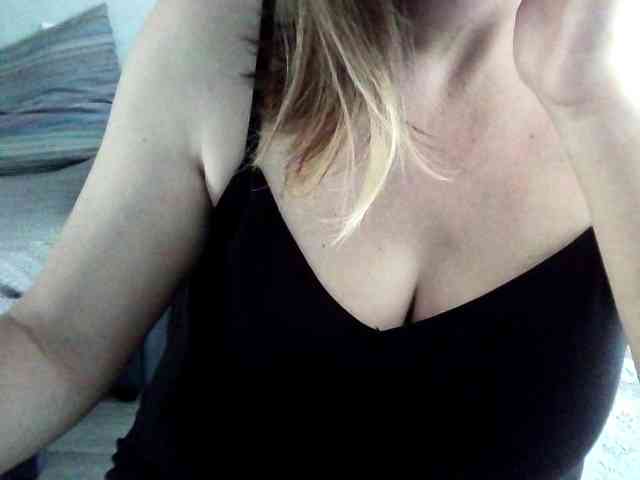 LunaKate webcam