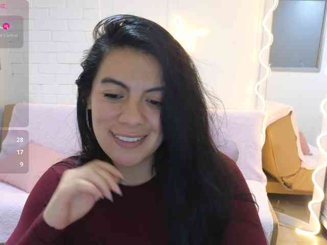 Coraline-tay webcam