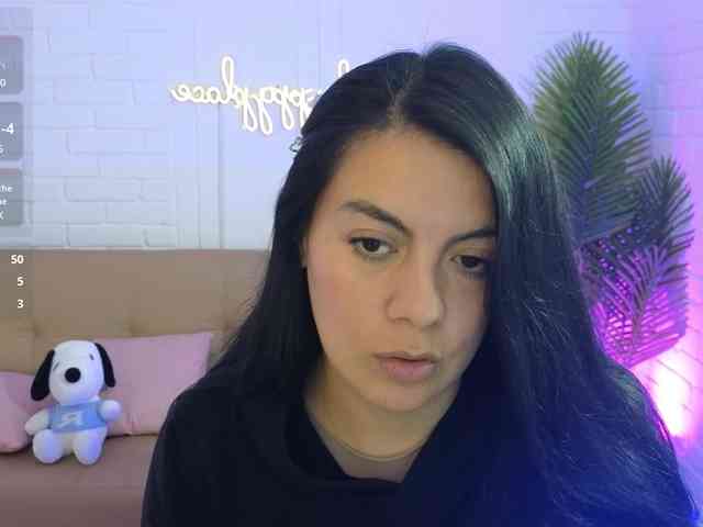 Coraline-tay webcam