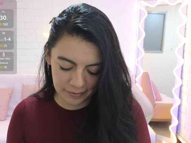 Coraline-tay webcam
