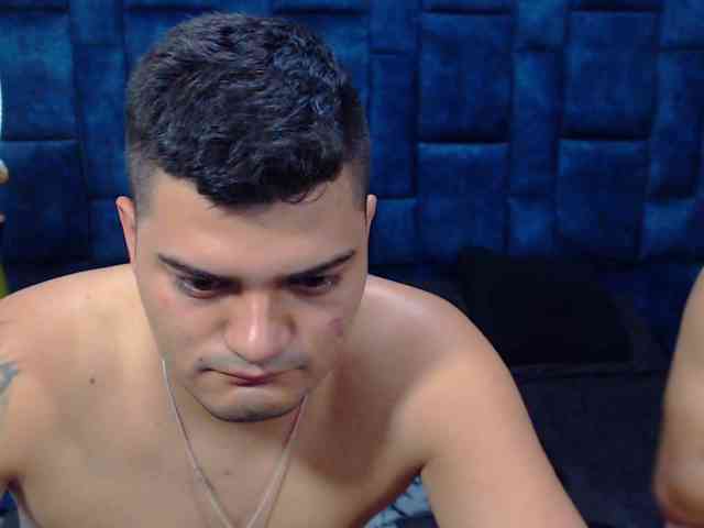 Group-Lustt webcam