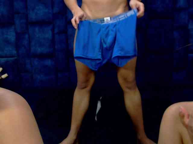 Group-Lustt webcam