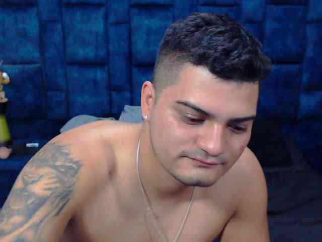Group-Lustt webcam