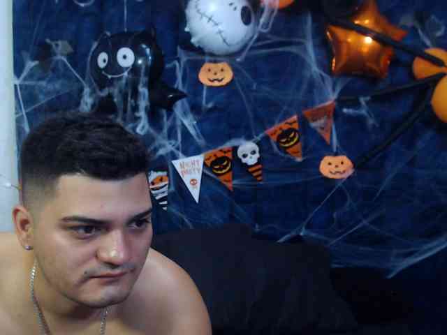 Group-Lustt webcam