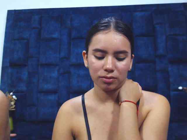 Group-Lustt webcam